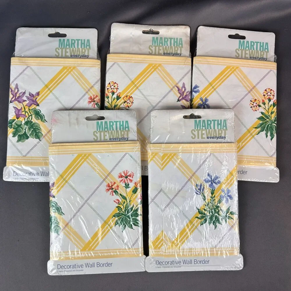 Martha Stewart Wallpaper Border Primula Floral 25 Yard NOS Cottagecore